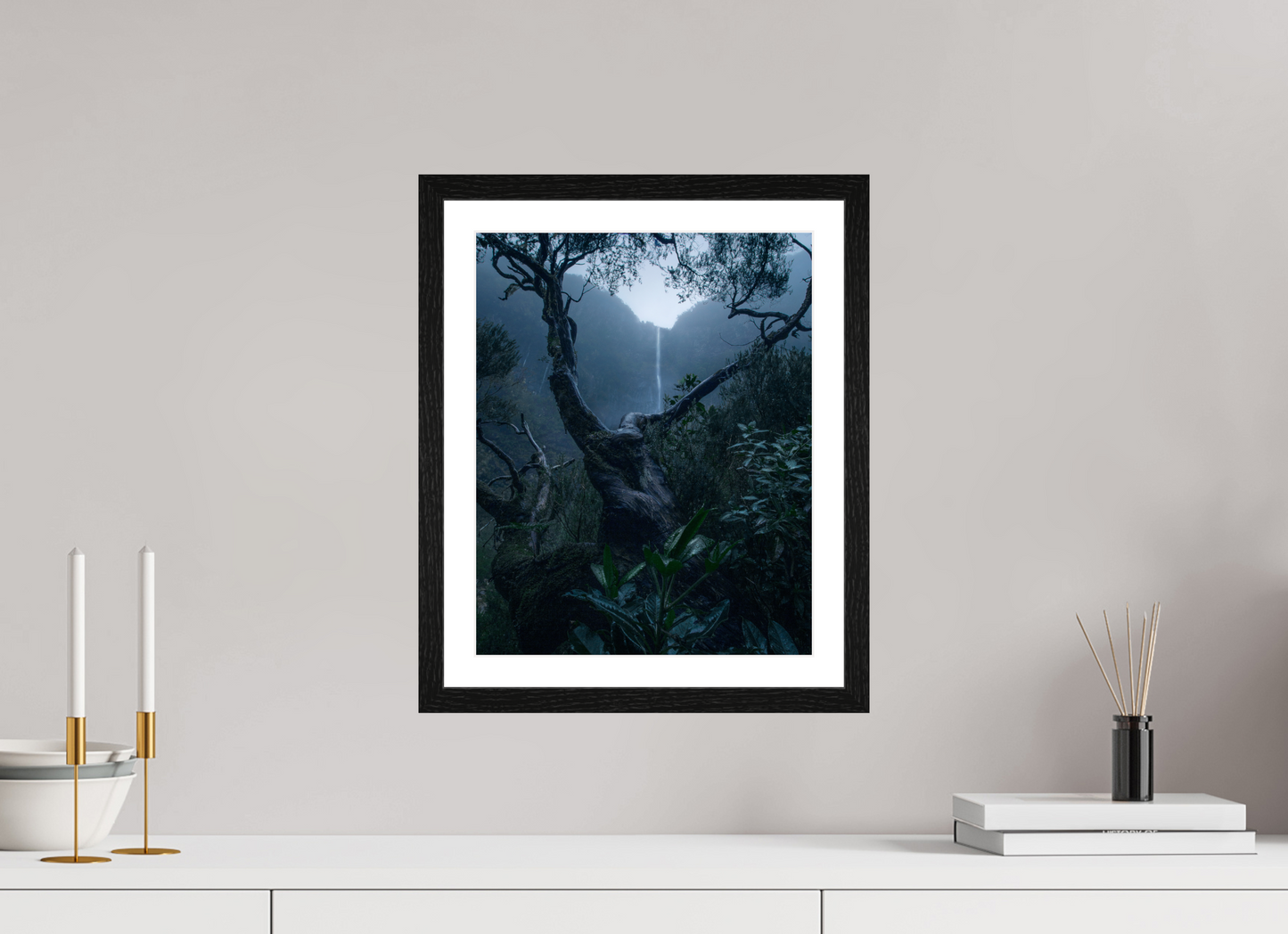 30 x 37.5 cm, Black Oak Frame Waterfall