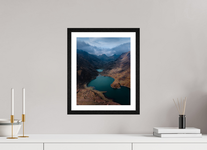 30 x 37.5 cm, Black Oak Frame Kinsaycoccha, Peru